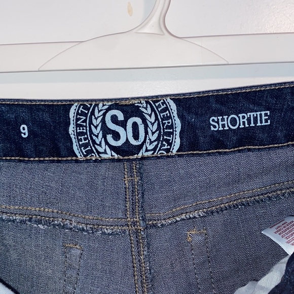 Shorts - Picture 2 of 2